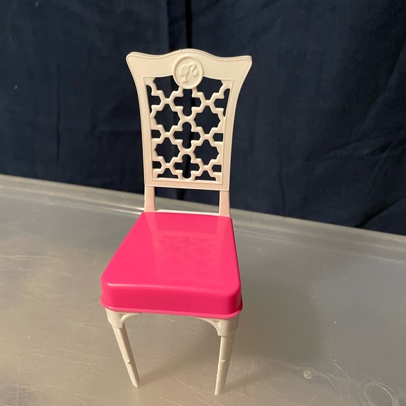 Huge Barbie Lot - Picture 13 of 16